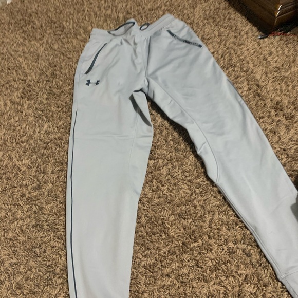 Under Armour boys medium jogger - Picture 13 of 13